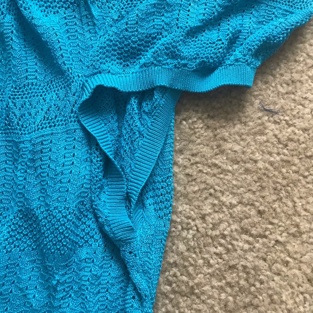 Turquoise Top - Picture 8 of 8